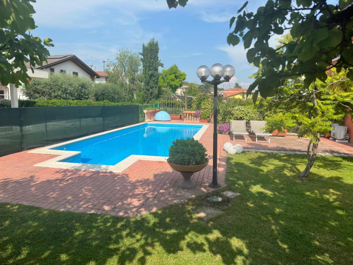 Casa Fanny Hotell Castelnuovo del Garda Exteriör bild